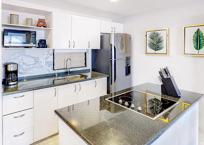 Alina 203a @ Morgan Residences